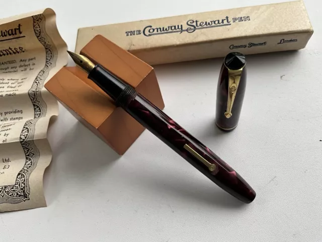 Conway Stewart No. 15 Red Marbled fountain pen 14C  For Spares Or Repair