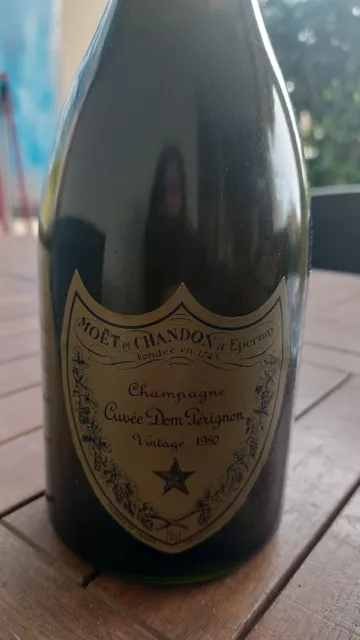 Champagne Cuvée Dom Pérignon Vintage 1980. Confezione originale + certificato.