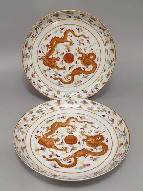 A Pair Estate China Qing Freehand Sketching Famille Rose Porcelain Dragon Plate