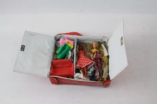 Palitoy Pippa Dolls 1970s In Travel Case W/ Assorted Clothes & Accessories x 2