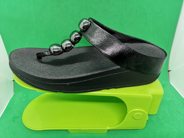FitFlop AT7_001 Black Pearls/Petals Thong Flip-Flop Sandals Women's Sz 7 Black