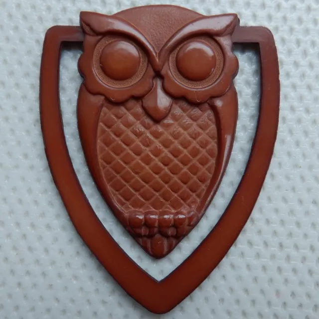 Vintage Plastic Owl Book Marker Brown
