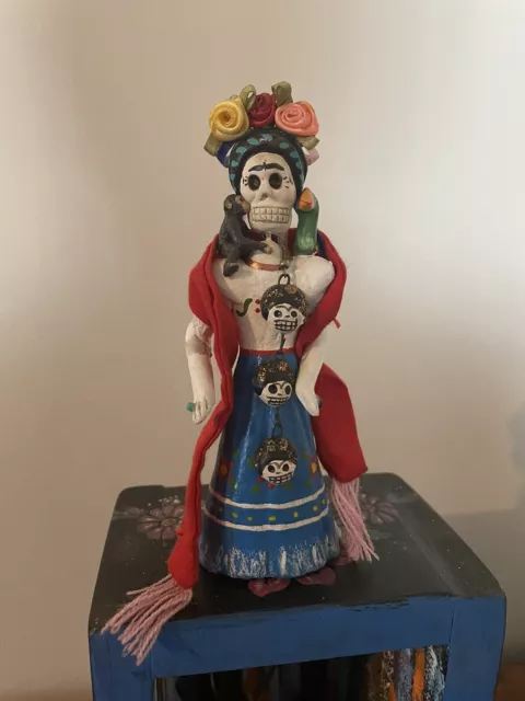 FINE ART CATRINA mexican day of the dead clay figure 4” Diorama