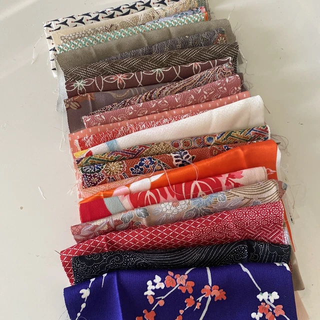 Vintage Japanese Silk Kimono Fabric Remnants, scraps, Quilting Lot 901 Aus Stock