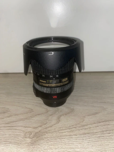 Objectif NIKON Nikkor AF-S 18-200mm 1:3.5-5.6 G ED DX