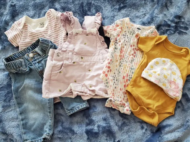 Cute Newborn to 3 Months Baby Girl Outfits 6 Pieces Old Navy Chick Pea Mon Cheri