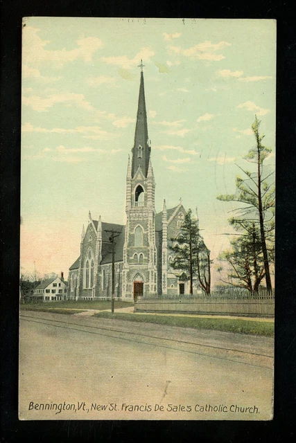 Vermont VT postcard Bennington, St Francis De Sales Catholic Church Vintage