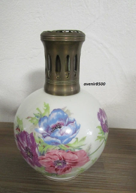 LAMPE BERGER ARTORIA LIMOGES DECOR IRIS et entonnoir RARE TBEG EUR 34