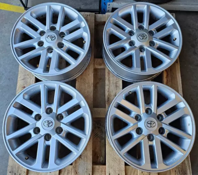 4x 17" Toyota Hilux Genuine Oem Wheels In Great Condition 17x7.5 6/139.7 30P