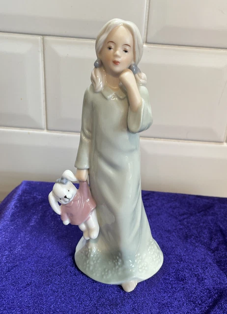 SBL Regal House Collection Girl Holding A Rabbit Bedtime Range (18cm Tall)