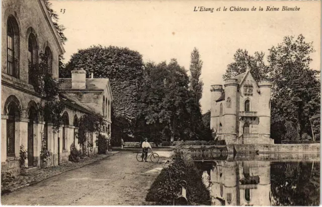 CPA L'Etang et le Chateau de la Reine Blanche (1032535)