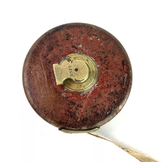 https://www.picclickimg.com/~~gAAOSwvP1iUy6G/Vintage-Leather-Bound-33ft-Tape-Measure-Brass-Winder.webp