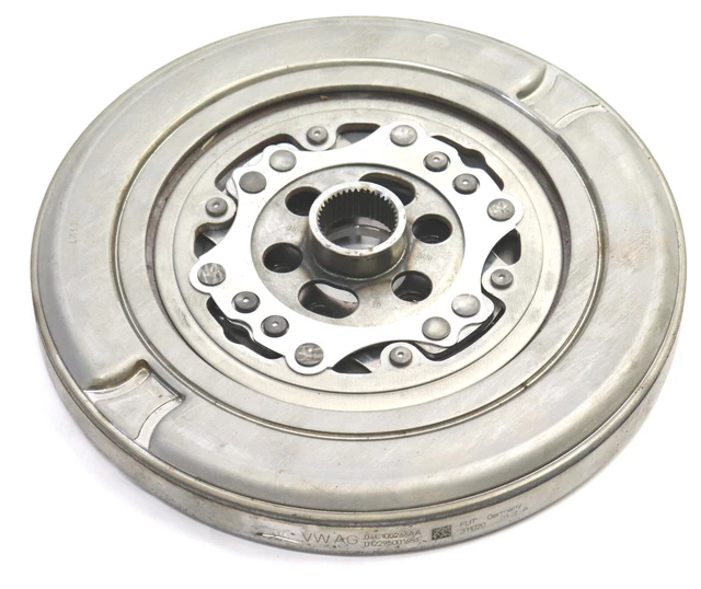SEAT CUPRA LEON 1.4 hybrid twomass flywheel 04E105266AA flywheel £102.