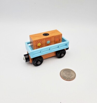 thomas wooden cargo car